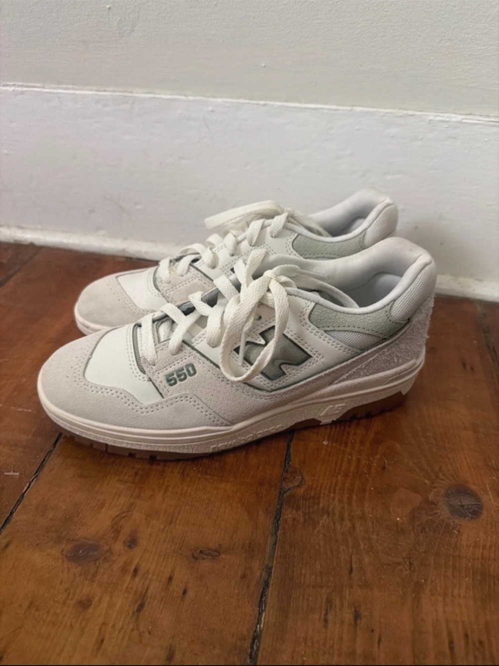 New balance  White 550 Low-Top Sneakers